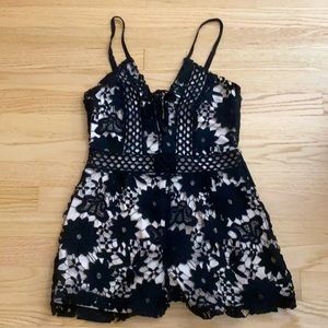 Lacey Romper🖤